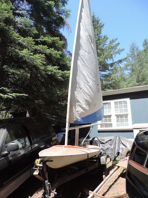 Man-o-war_bow2_small.jpg